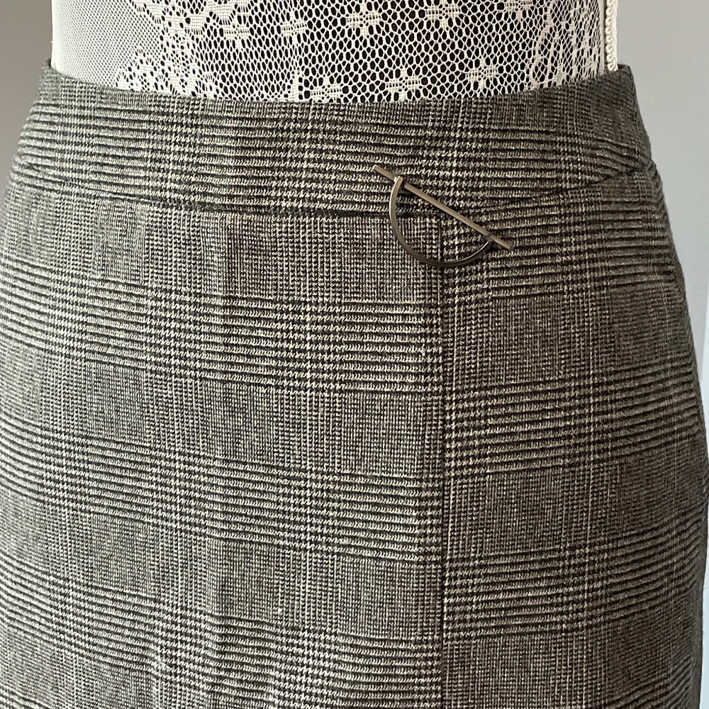Fit & Flare Midi Business Skirt - Picture 6 of 8